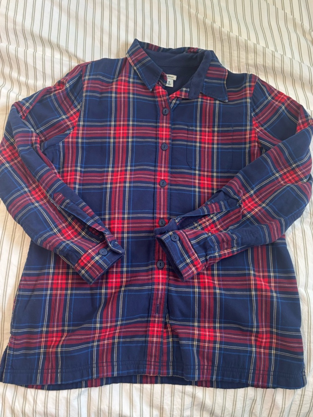 L.L. Bean Women's Navy and Red Plaid Button-Down fleece lined flannel